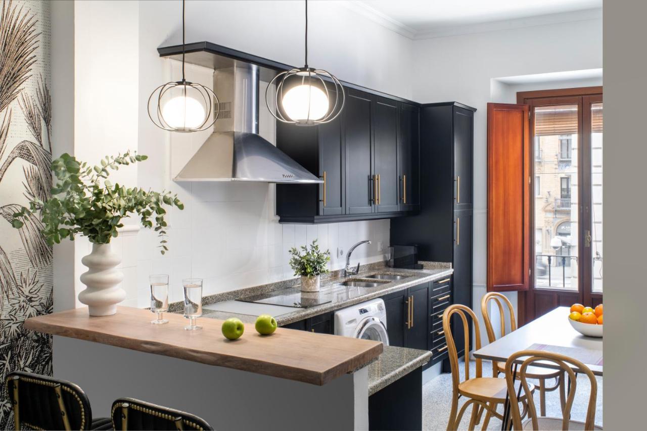 Hernando Colon Suite Apartments Sevilla Exterior foto